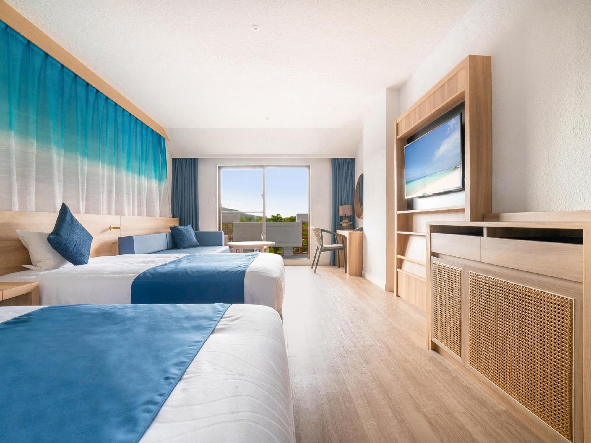 Watermark Okinawa Kume Island Hotel Kumejima