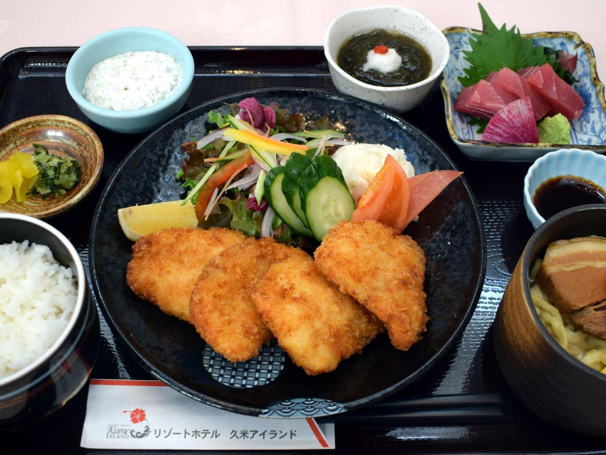 Watermark Okinawa Kume Island 4*